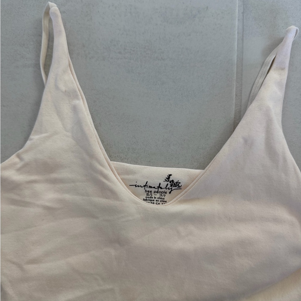 Free People Seamless V Neck Cami Off Cream/Light Pink Women's Tank Top - Picture 8 of 8